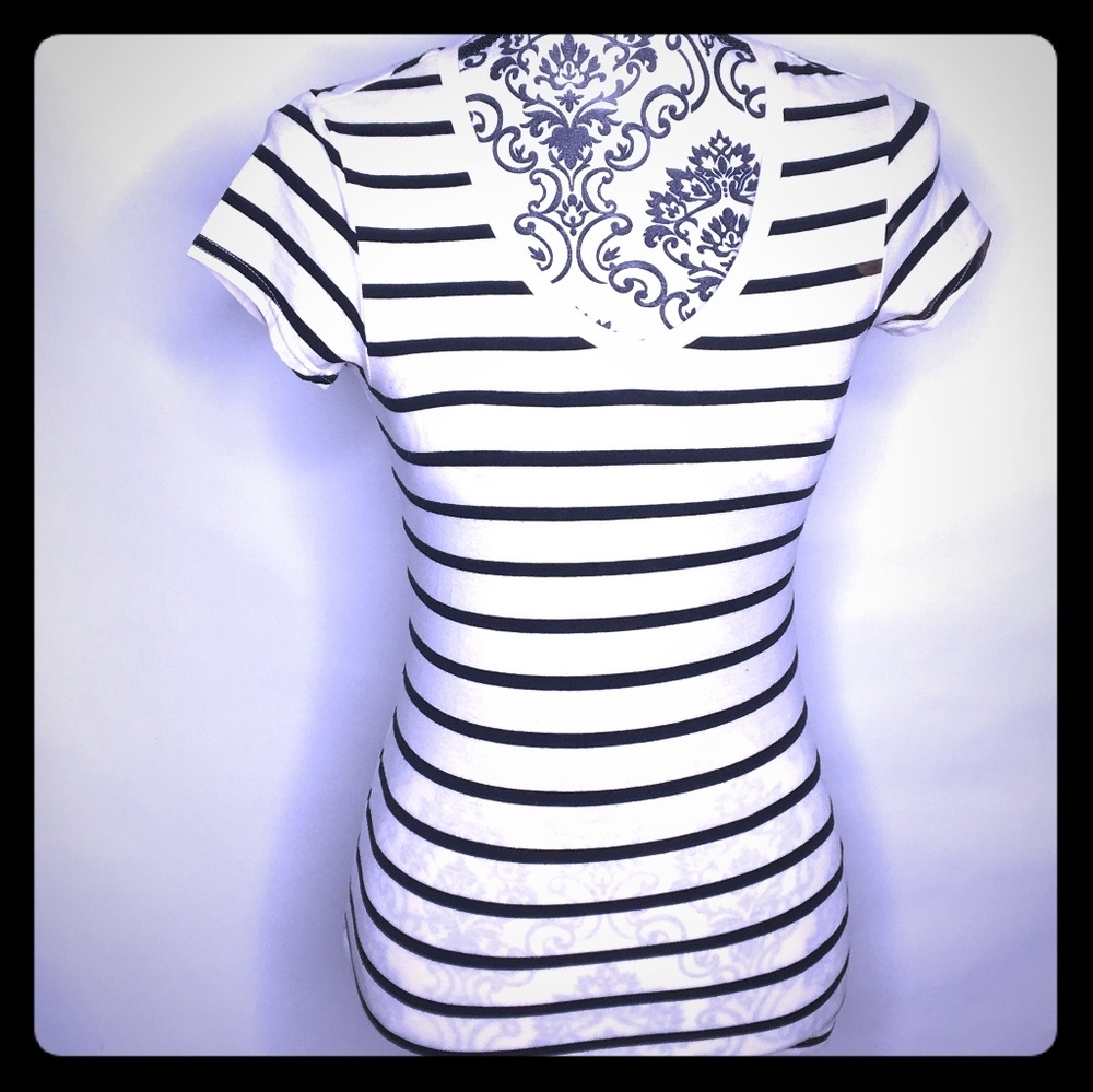 Black and White striped v neck t-shirt